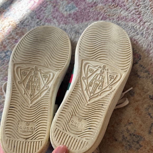 Gucci Women's White Sneakers with Red and Green Stripes USED 7 - Picture 5 of 5